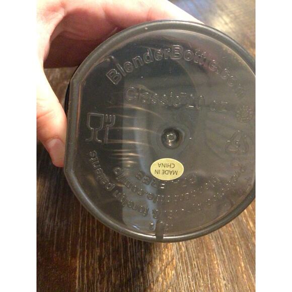 Optavia Protein Shaker Cup - Picture 2 of 4